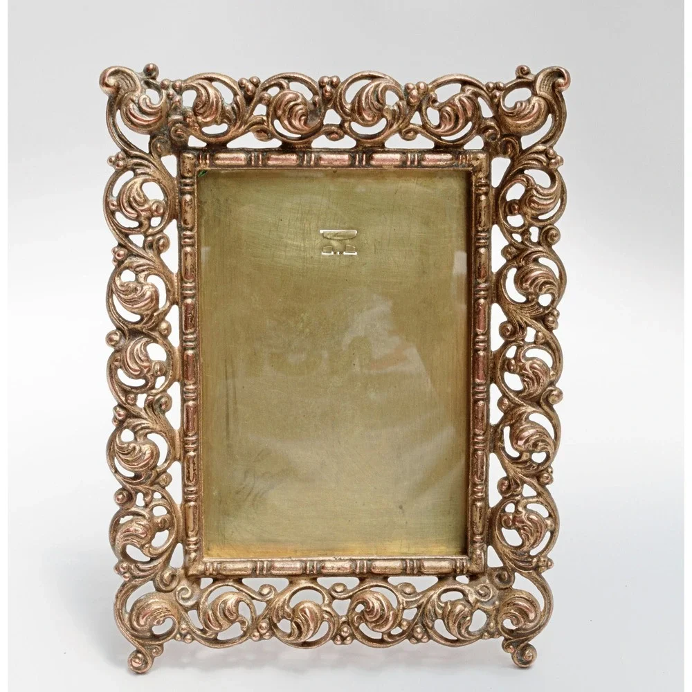 Vintage Victorian Revival Picture Frame Photo Ornate Gold Metal 4 x 6 Photo